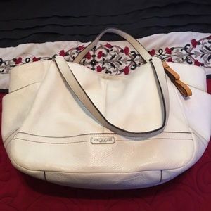 White Leather Coach purse. In great condition.